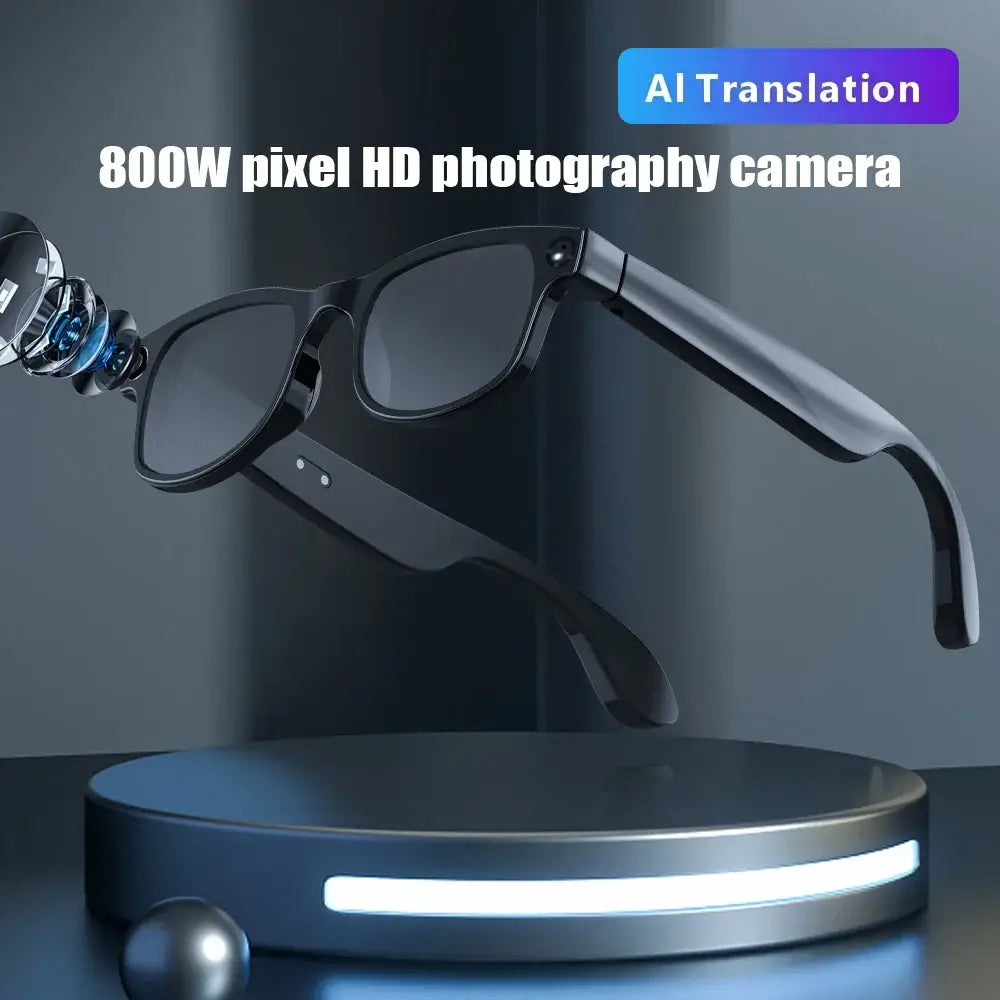 Smart glasses with voice assistant
